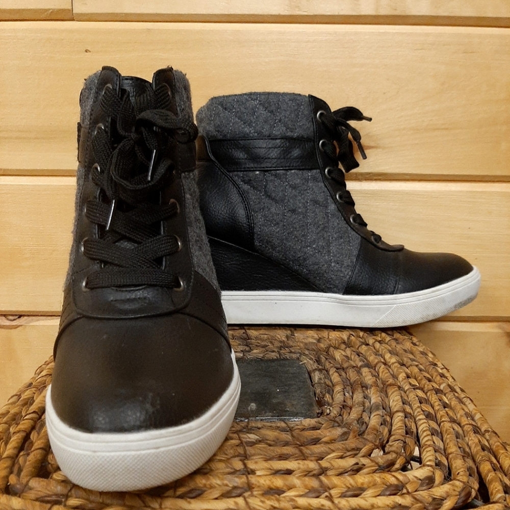 Wedged Boots
